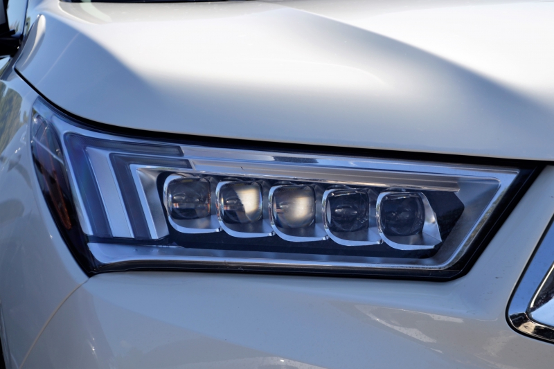 concession-moto-DALUIS-min_acura-headlamp-2834131